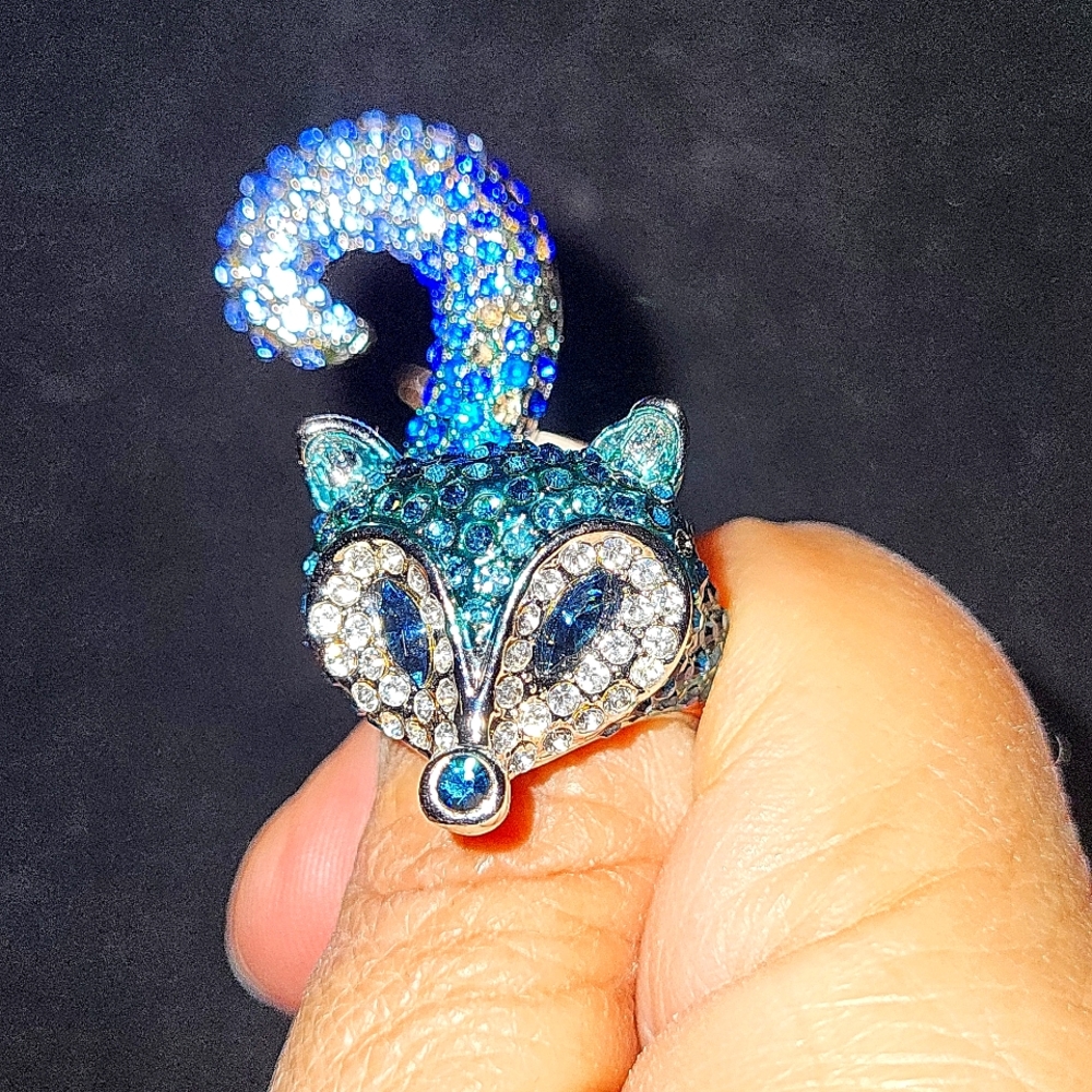 Rhinestone bling fox ring